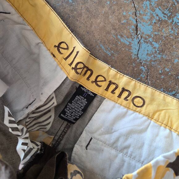 Ellemenno Vintage Y2K Shorts Size 11 Low Rise Brown Floral Print 2" Inseam 00s - Picture 4 of 6